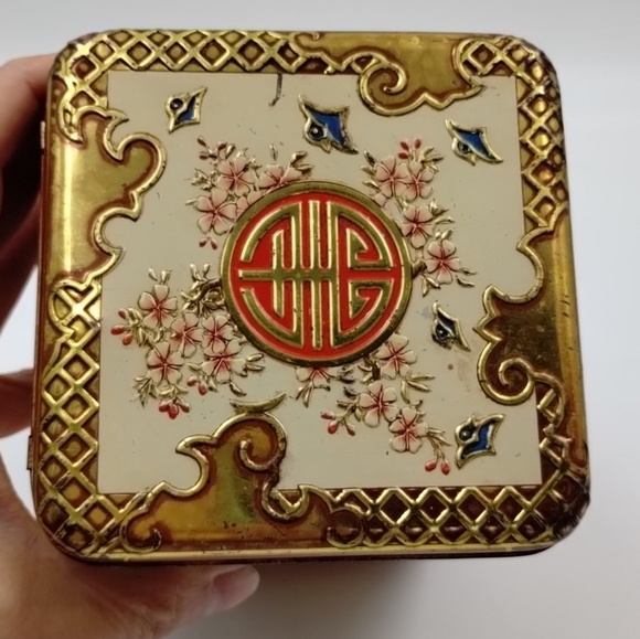 Chinese Oriental  Design Tin Hinged Box  / Made in Holland Lithograph Vintage - Picture 9 of 13